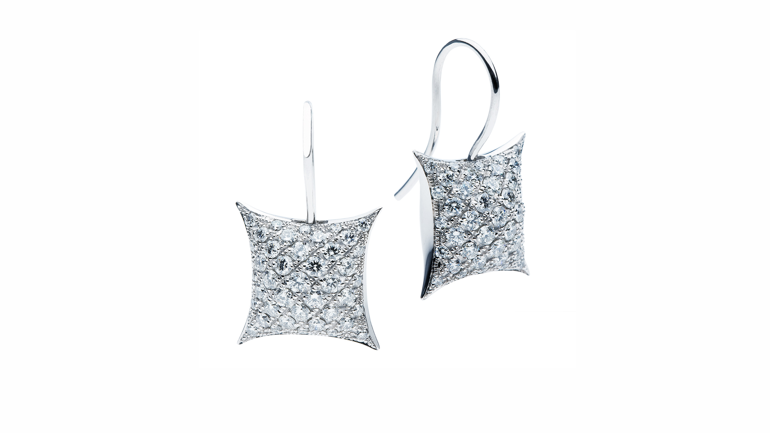 https://towejewels.com/wp-content/uploads/2012/02/Starpillow_earrings_combined_2560_Web.jpg