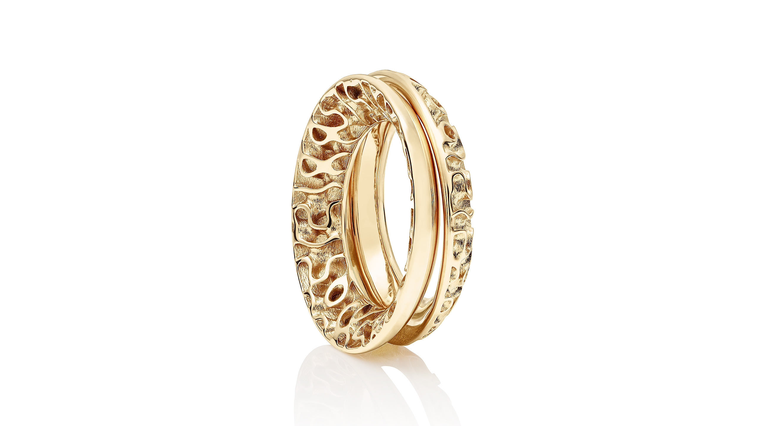 https://towejewels.com/wp-content/uploads/2018/01/Saturne_RingS_YG_TOWE_STACK_OK_2560x1440_overview_web.jpg
